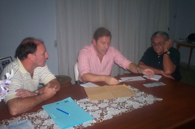 Dr. Rodrigo Borla, Edgardo Equi y dirigentes en Club Tiro Federal.