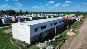 BORLA CELEBRO LA DECISIÓN DEL GOBIERNO PROVINCIAL DE REACTIVAR LA CONSTRUCCIÓN DE VIVIENDAS ABANDONADAS POR NACIÓN EN SAN JUSTO.