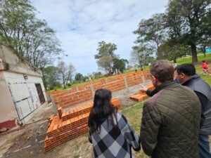 BORLA RECORRIÓ LAS OBRAS EN CONSTRUCCIÓN DE MAS AULAS EN LOCALIDADES DEL NORTE Y EL ESTE DEL DEPARTAMENTO SAN JUSTO.